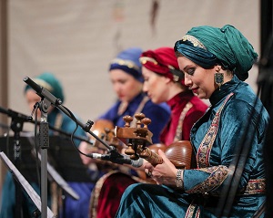 گروه خنیاگران مهر
<br>
(تصویر از هنرآنلاین)
